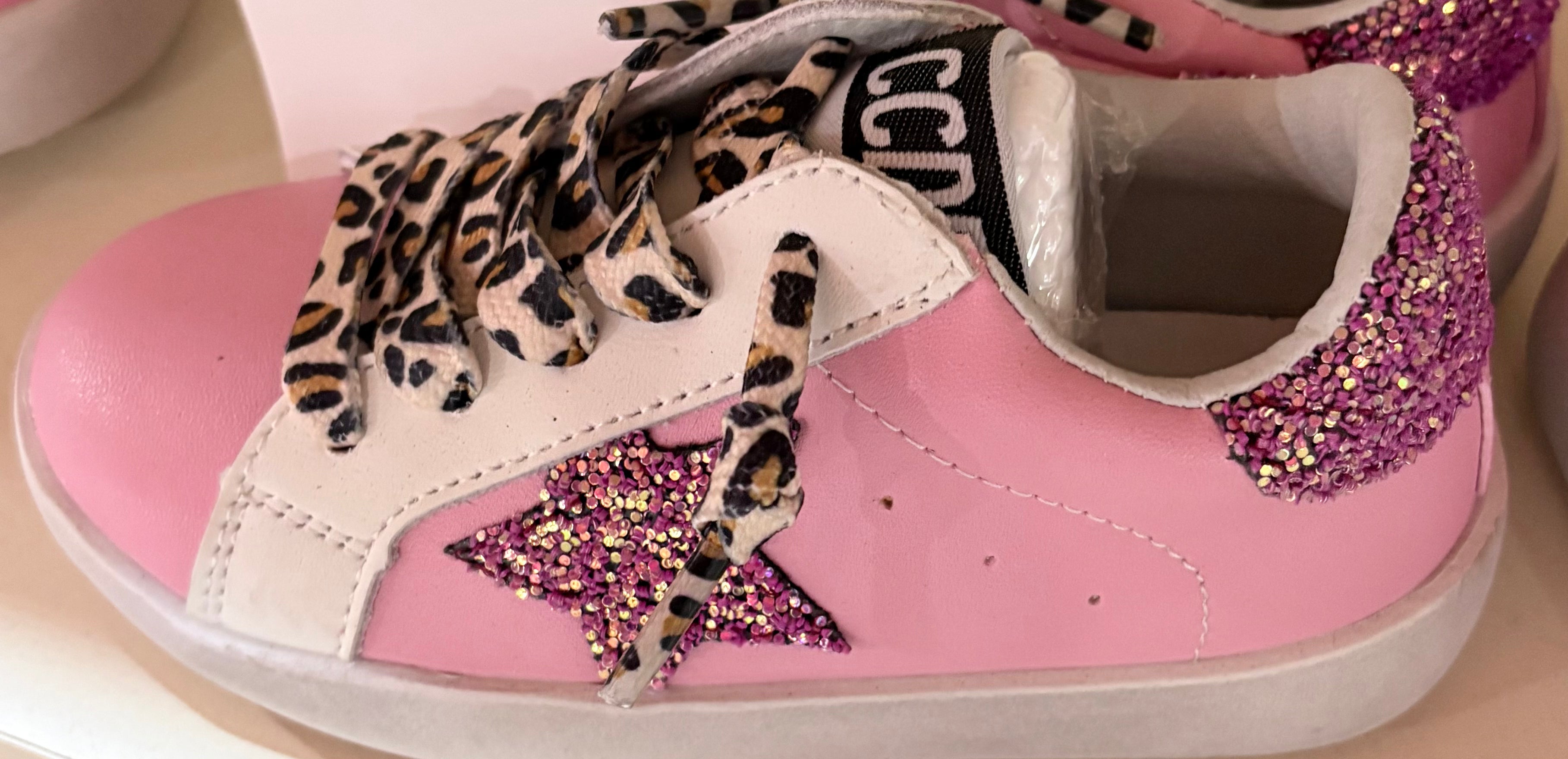 Pink on Pink Star w/Cheetah Laces